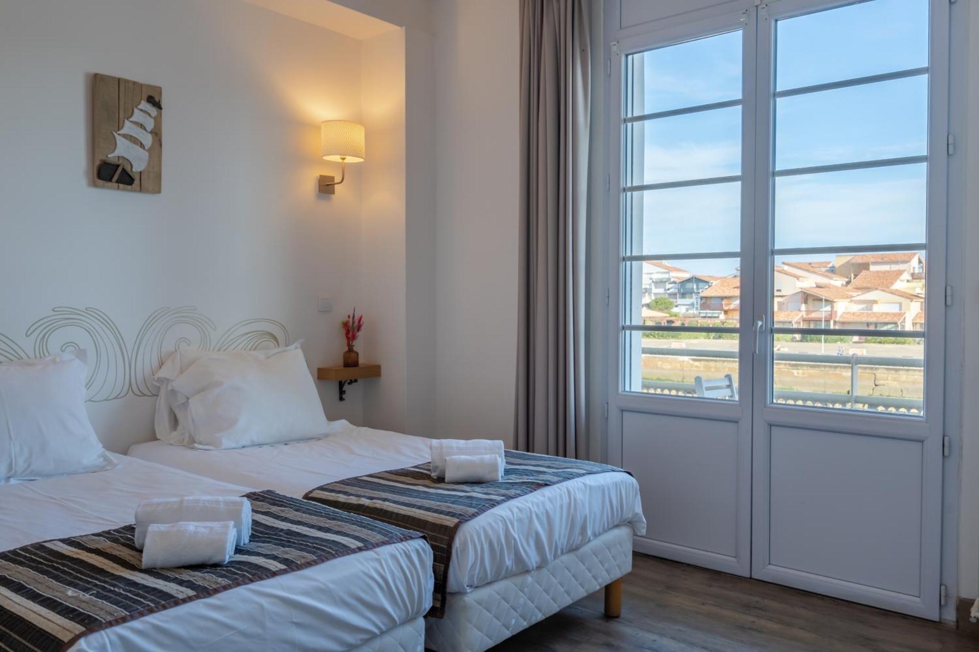 קפברטון Hotel Ocean מראה חיצוני תמונה